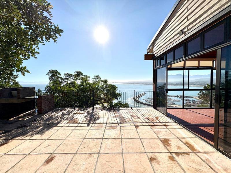 To Let 3 Bedroom Property for Rent in Gordons Bay Western Cape